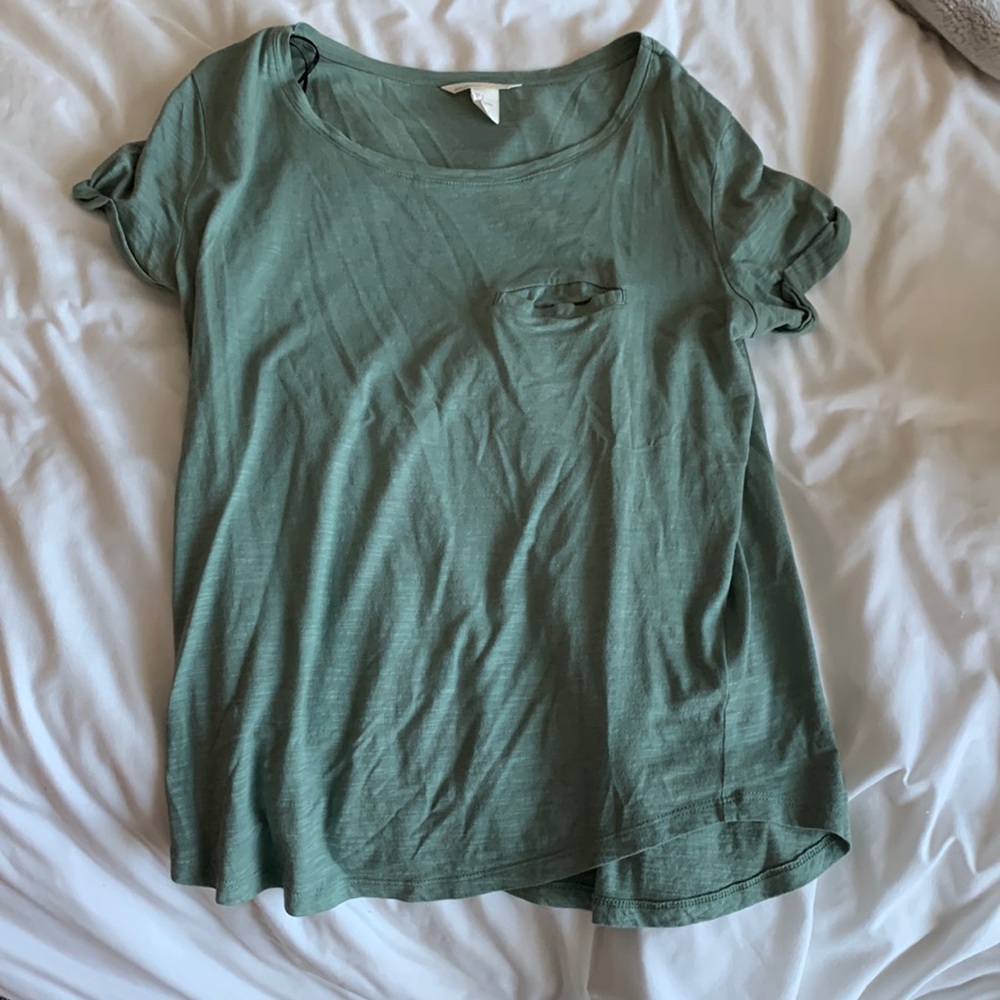 Green t-shirt